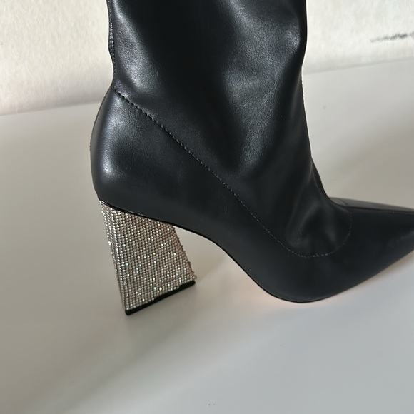 Schutz Cyrus Embellished Heel Over the Knee Boots in size 8 brand NEW - Picture 3 of 5